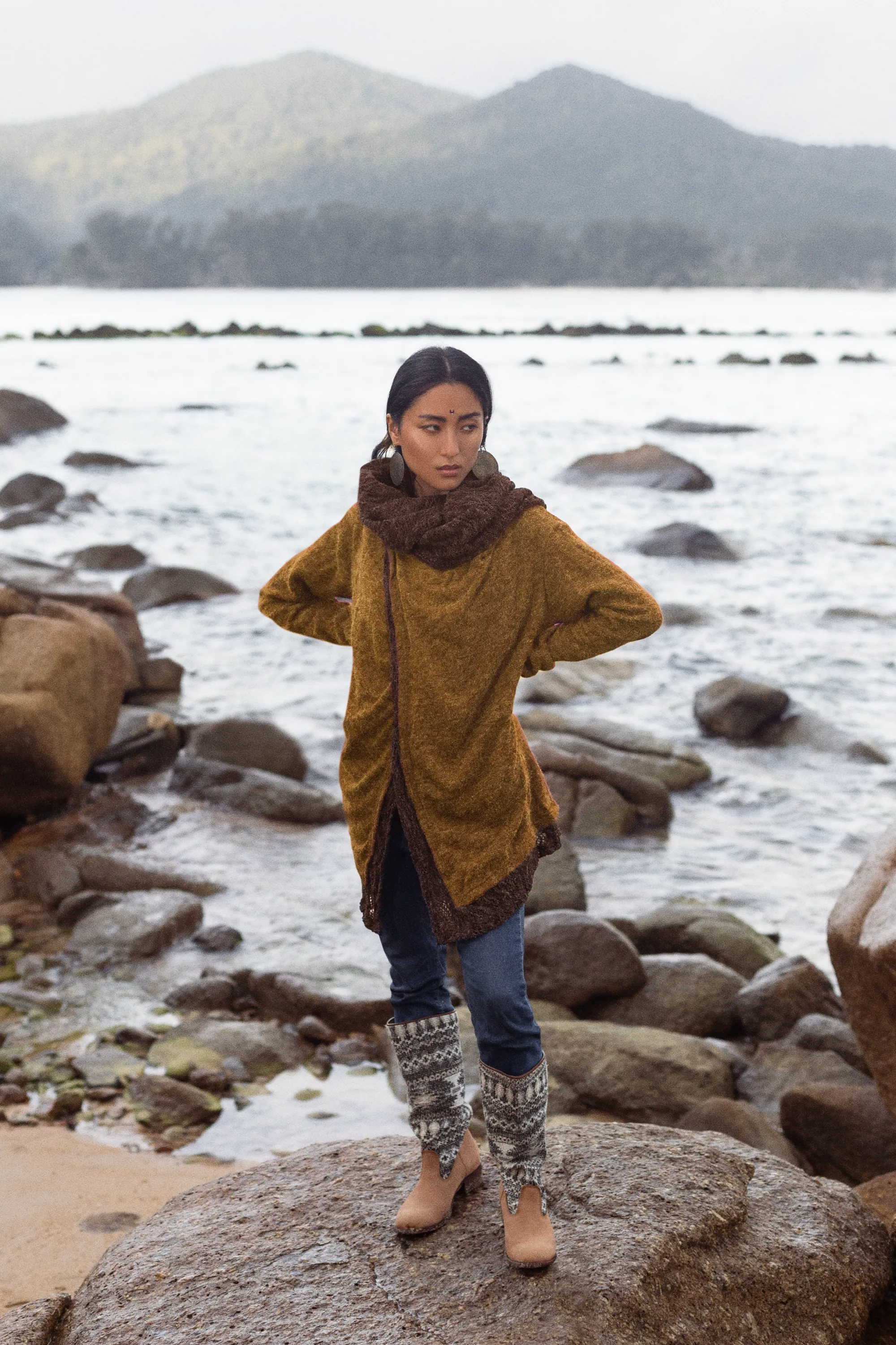 Hooded Cardigan Saranya Caramel